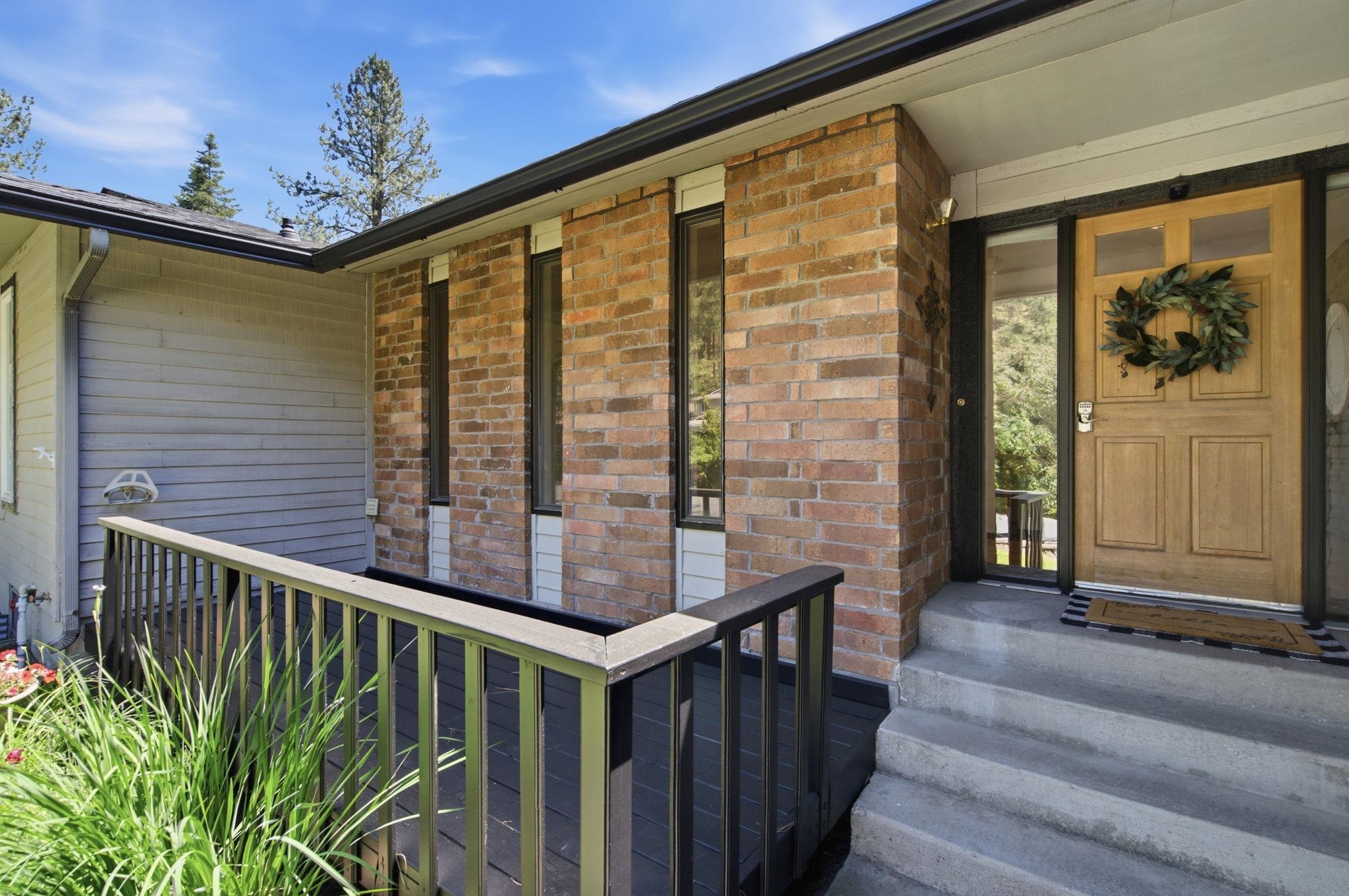 15310 North Cincinnati Street Spokane, WA 99208 - Photo 3 of 50