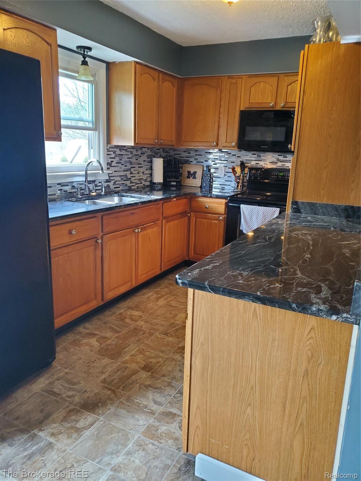 10063 North Clio Road Clio, MI 48420 - Photo 9 of 40 clio rd 39.jpg