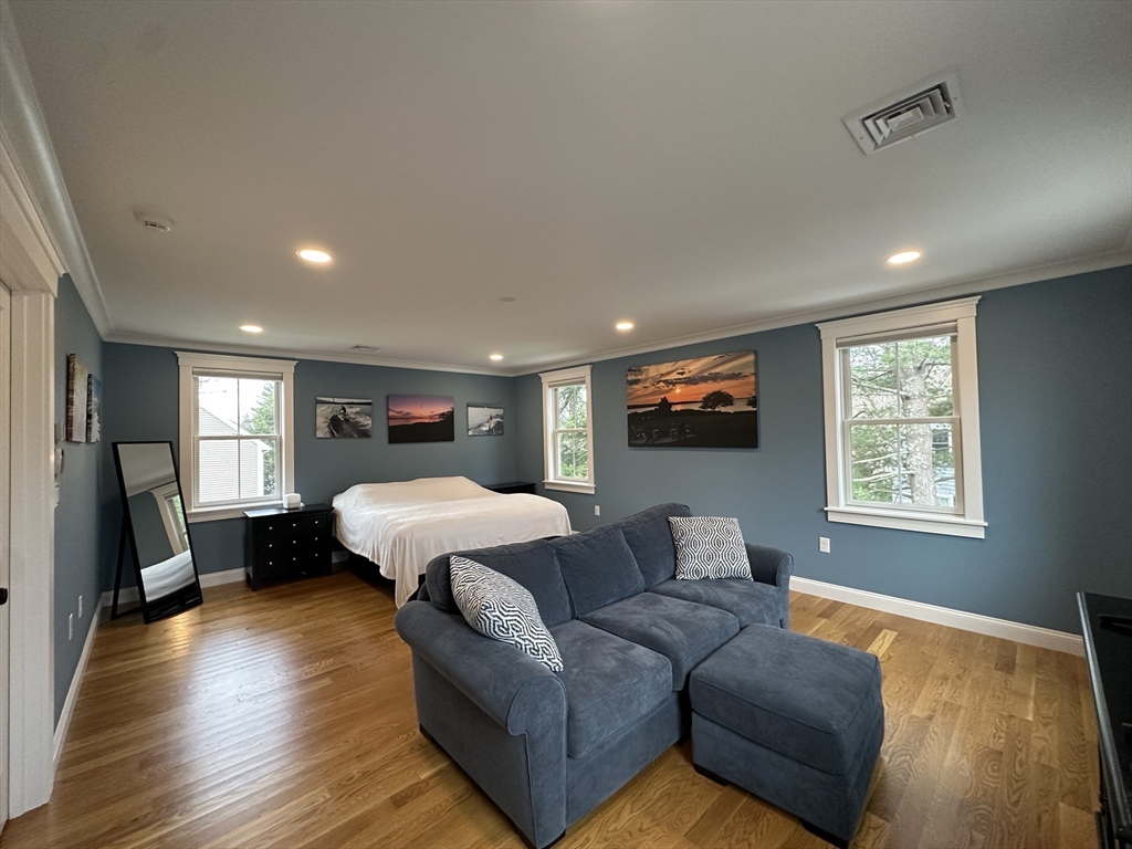 34 Pond Street Needham, MA 02492 - Photo 7 of 18
