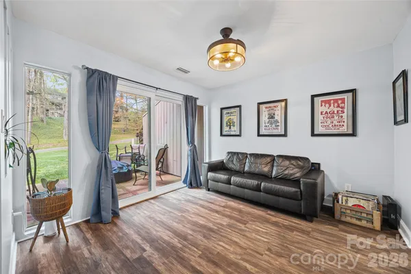 $379,900 | 34 Old Post Road, Lake Wylie, SC 29710