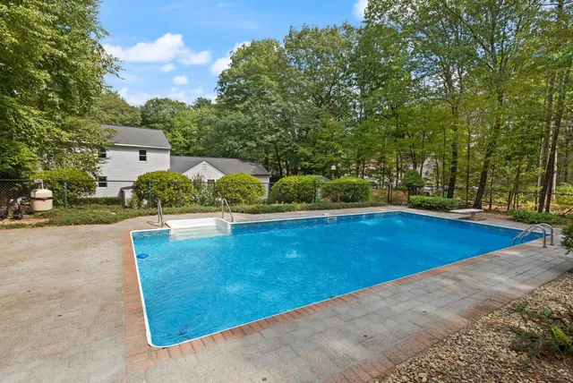 $799,000 | 55 Woodridge Road, Hampstead, NH 03826