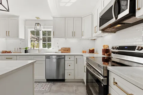 $799,000 | 55 Woodridge Road, Hampstead, NH 03826