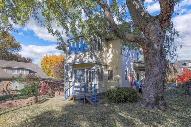 $420,000 | 943 West 33rd Terrace, Kansas City, MO 64111
