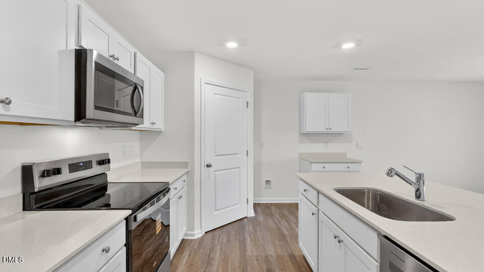 113 Daniel Road Smithfield, NC 27577 - Photo 4 of 40 Kitchen