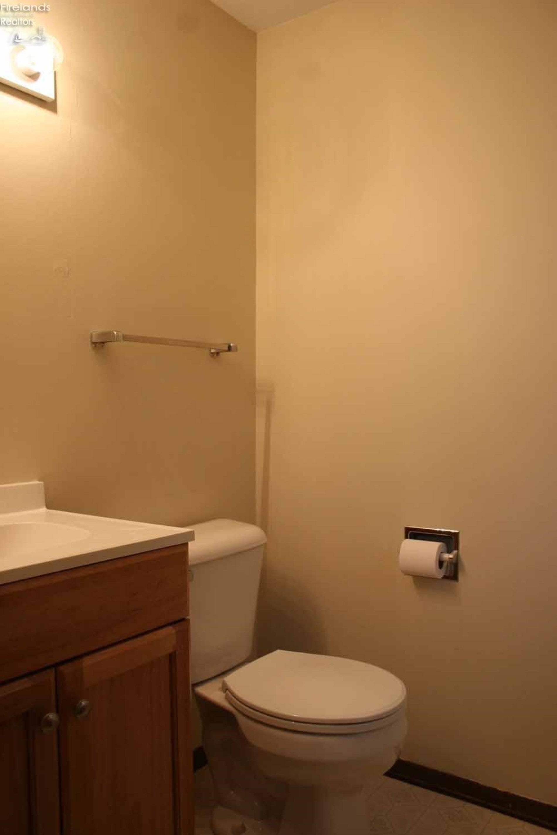 2817 South River Road Fremont, OH 43420 - Photo 9 of 10 Gallery Image 9