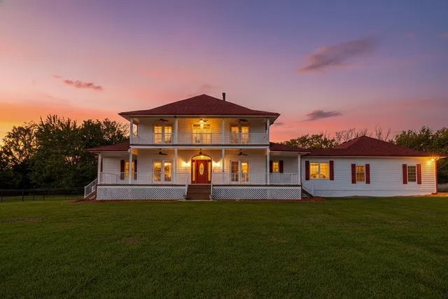 $899,950 | 22960 Bedford Road, Spring Hill, KS 66083