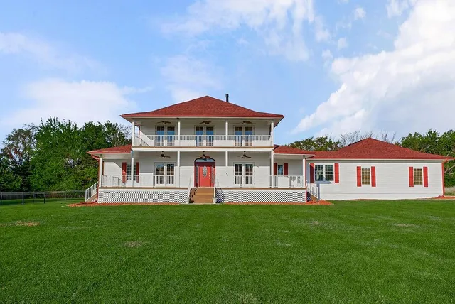 $899,950 | 22960 Bedford Road, Spring Hill, KS 66083