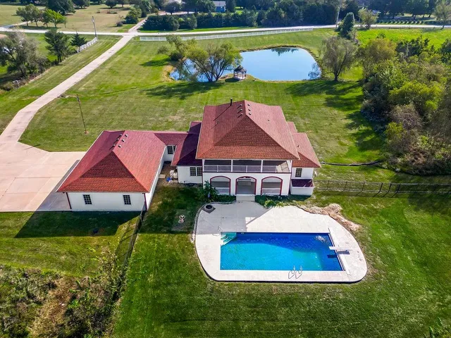 $899,950 | 22960 Bedford Road, Spring Hill, KS 66083
