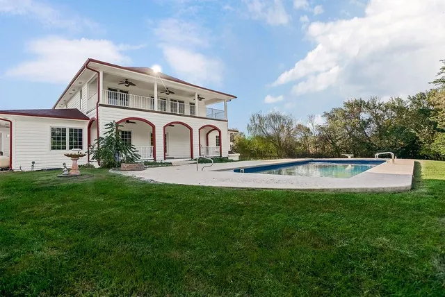 $899,950 | 22960 Bedford Road, Spring Hill, KS 66083