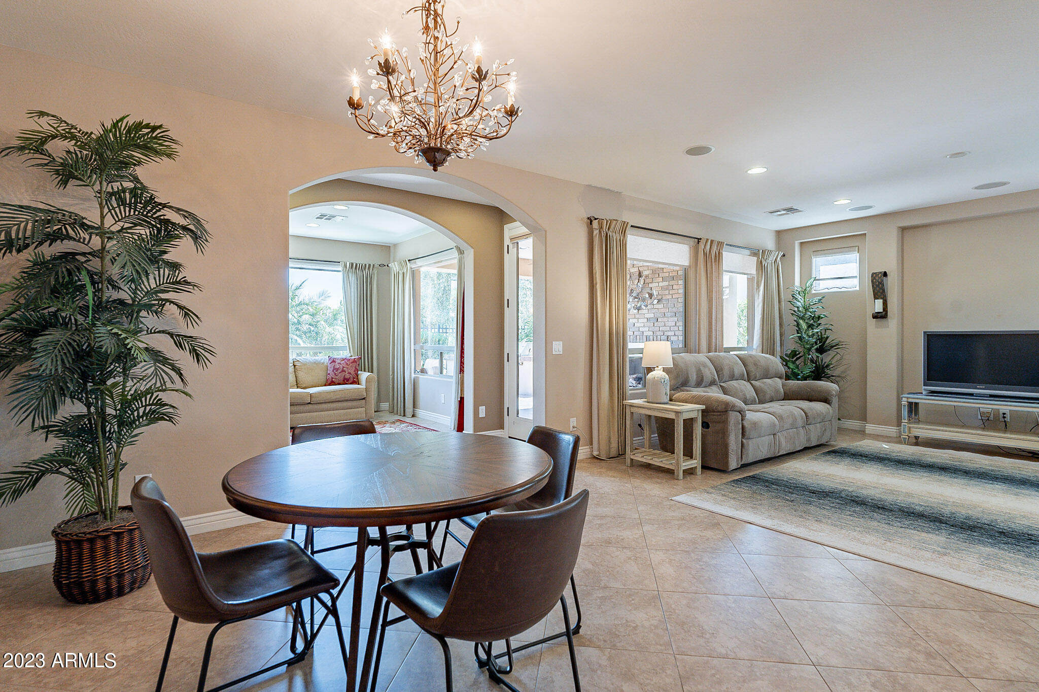 1773 East Grand Ridge Road Queen Creek, AZ 85140 - Photo 25 of 67 Dining area