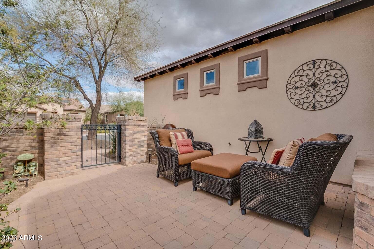 1773 East Grand Ridge Road Queen Creek, AZ 85140 - Photo 5 of 67 Front courtyard