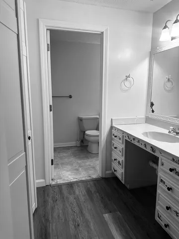 $2,450 | 152 Cannongate Road, Nashua, NH 03063