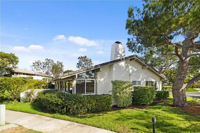 $6,400 | 1954 Vista Caudal, Newport Beach, CA 92660
