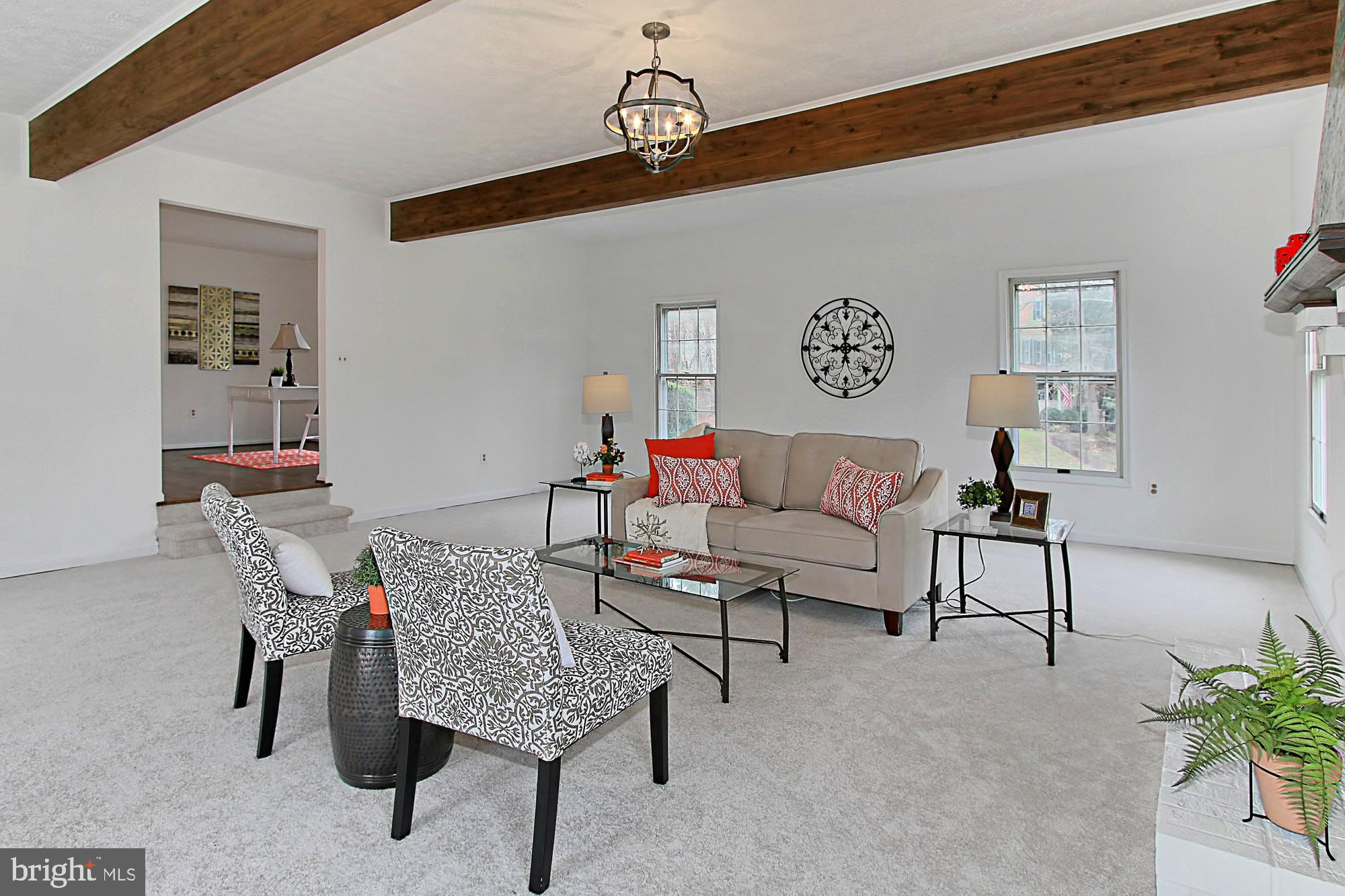 2211 Quartermaster Lane Reston, VA 20191 - Photo 17 of 49 This Great Room is 22 x 26 sq ft!