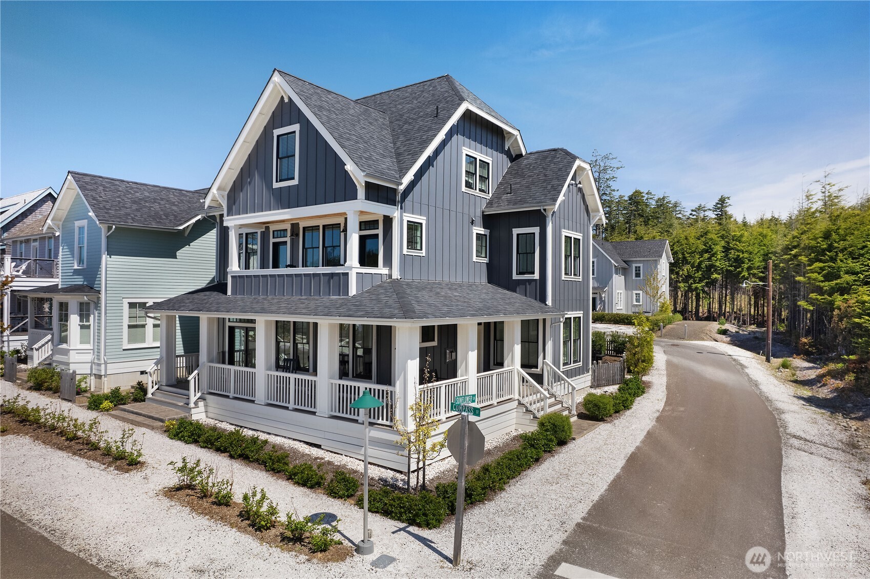 367 Compass Street Pacific Beach, WA 98571 - Photo 2 of 40