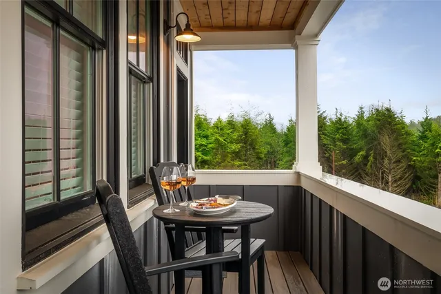 $1,850,000 | 367 Compass Street, Pacific Beach, WA 98571