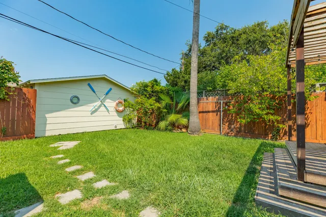 $2,100 | 4910 Wharton Drive, Galveston, TX 77551