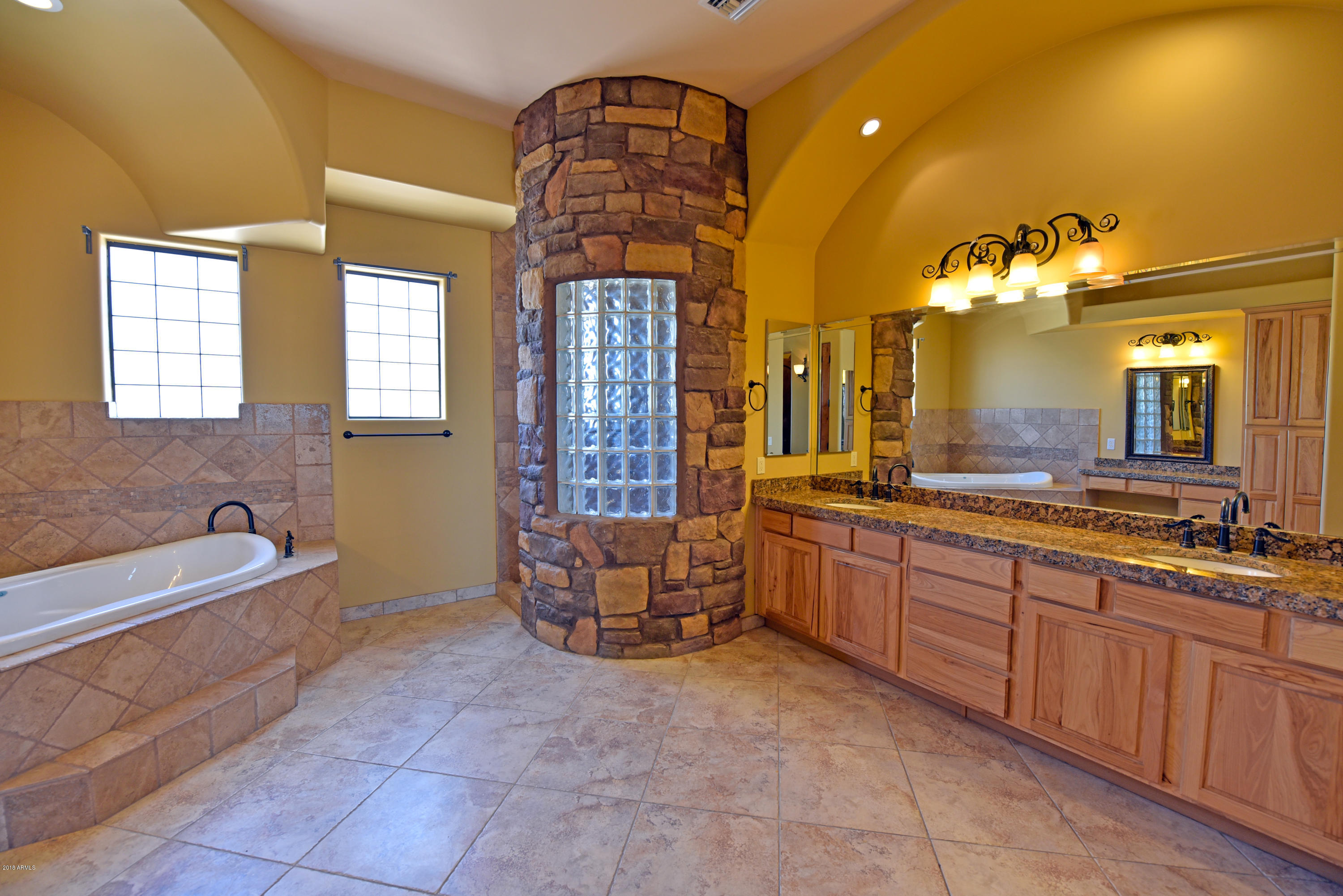 1626 East Ranch Road San Tan Valley, AZ 85140 - Photo 11 of 20 011 Master Bath