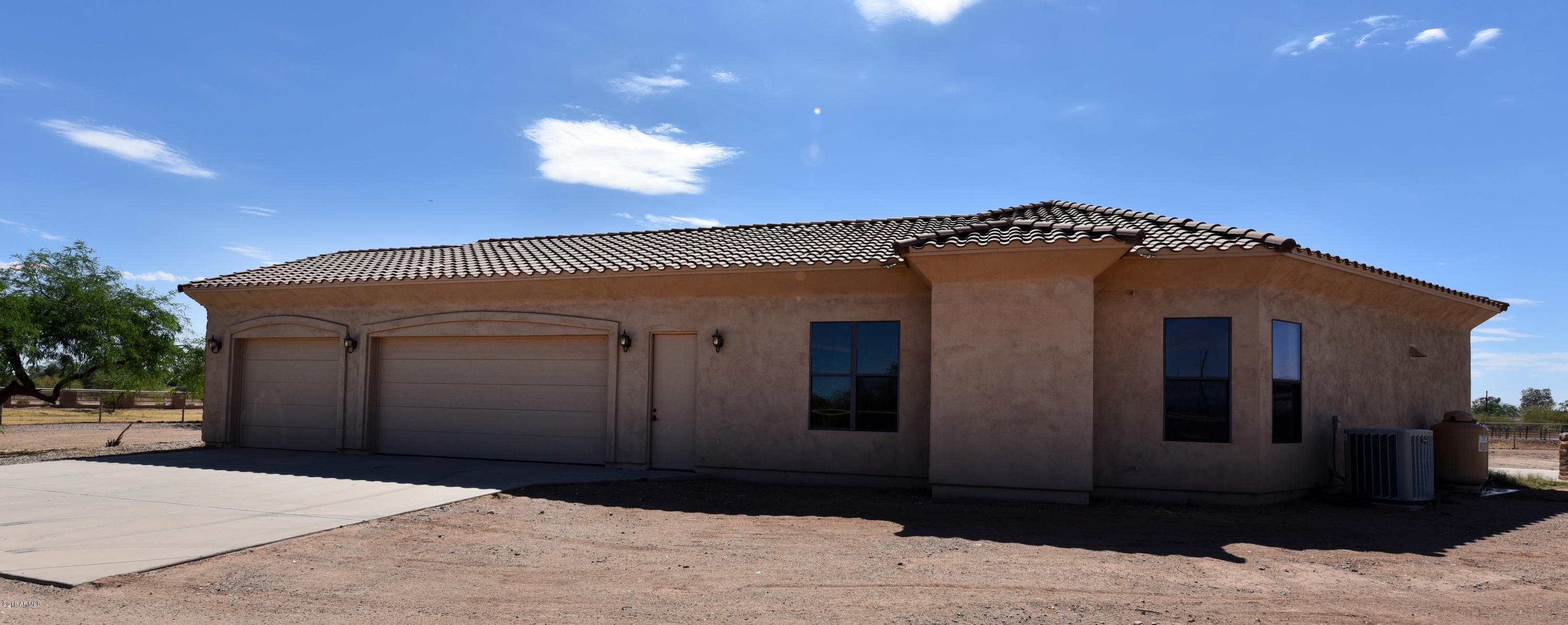 1626 East Ranch Road San Tan Valley, AZ 85140 - Photo 18 of 20 018 East Side