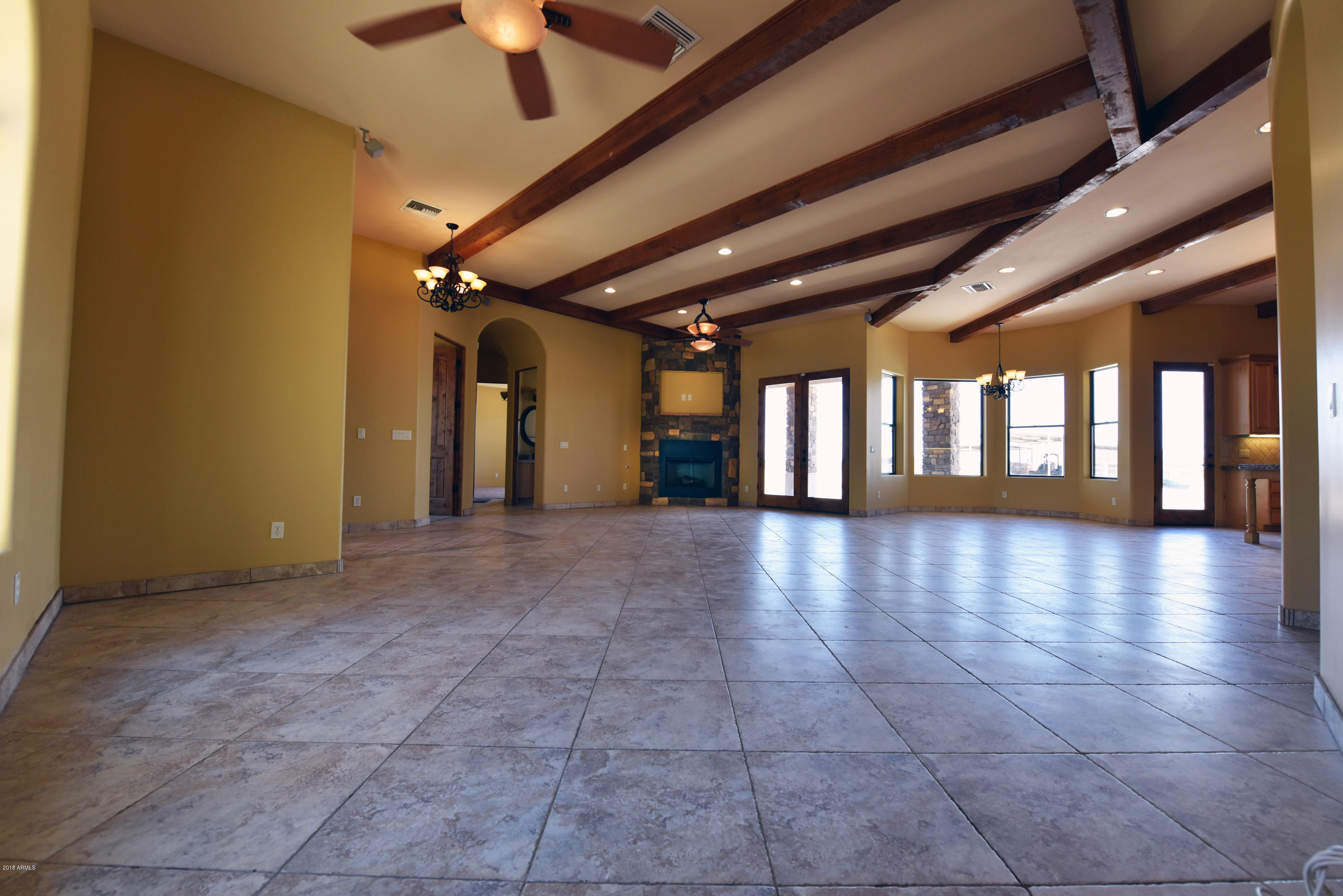 1626 East Ranch Road San Tan Valley, AZ 85140 - Photo 3 of 20 003 Great Room