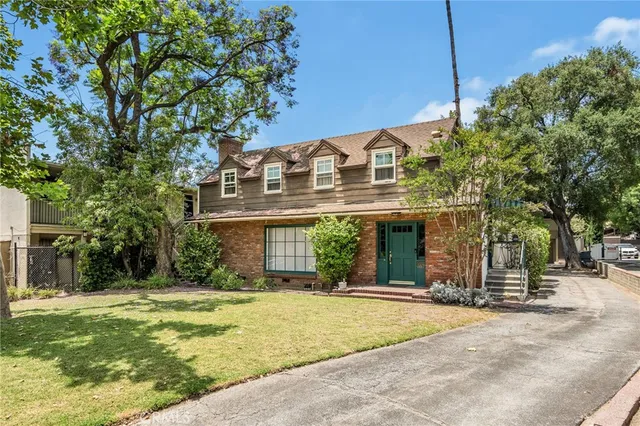 a front view of house with yard