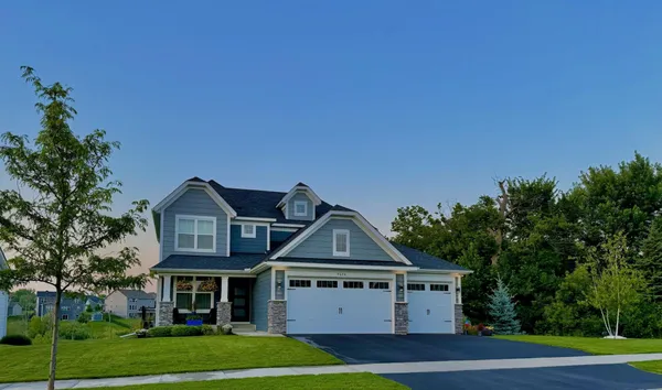 $789,500 | 9626 Timber Terrace, Victoria, MN 55386