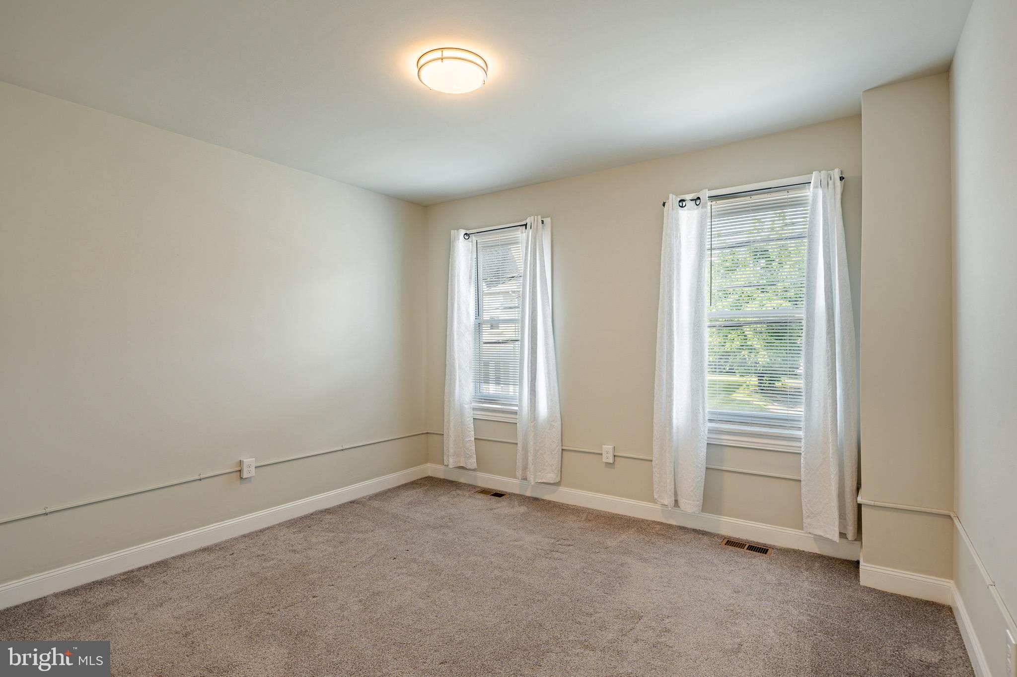 766 Queen Street Pottstown, PA 19464 - Photo 16 of 29