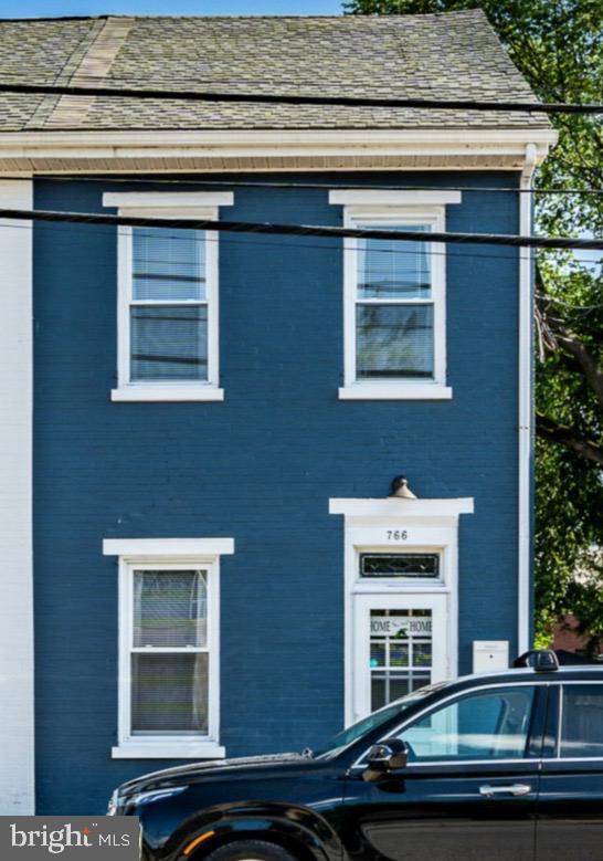 766 Queen Street Pottstown, PA 19464 - Photo 2 of 29