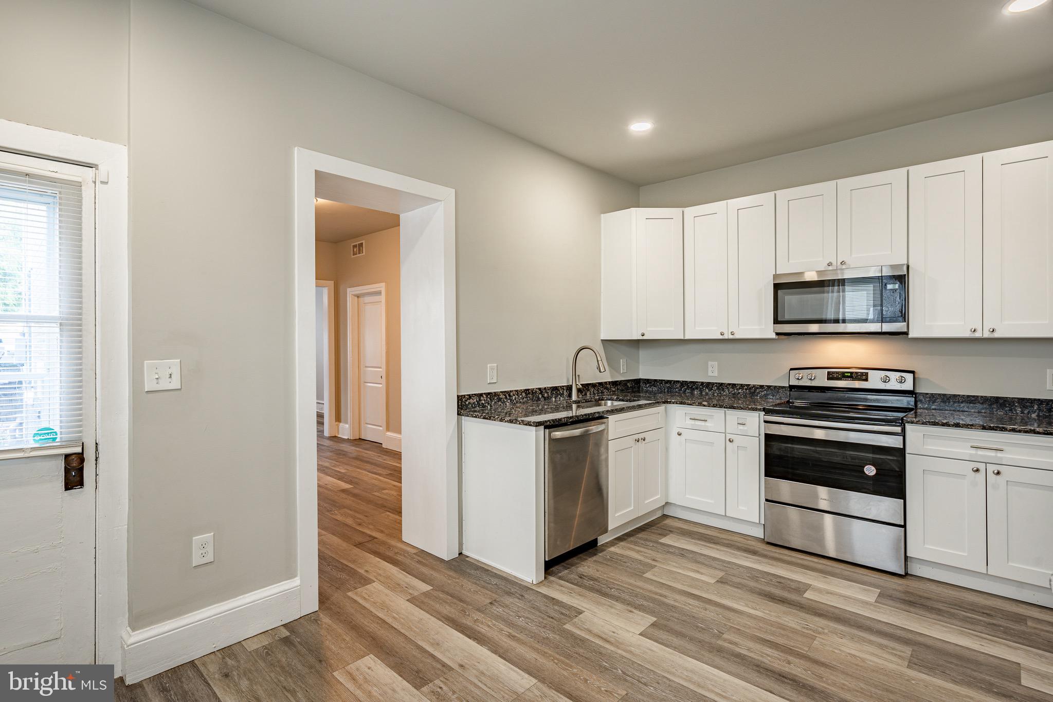 766 Queen Street Pottstown, PA 19464 - Photo 8 of 29