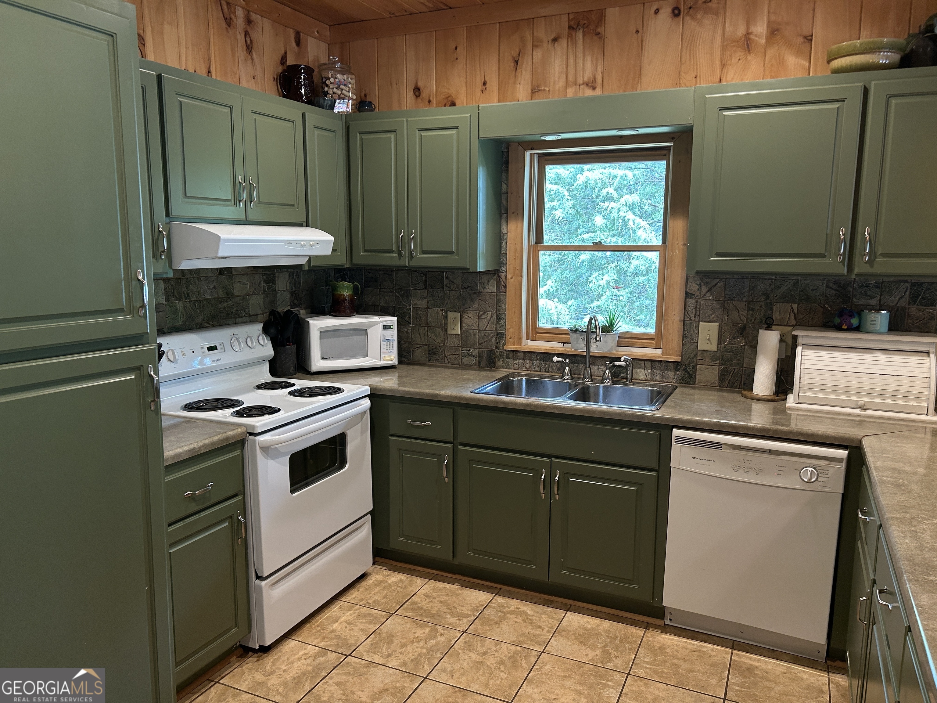 1510 Old Beacon Light Road Hartwell, GA 30643 - Photo 29 of 49