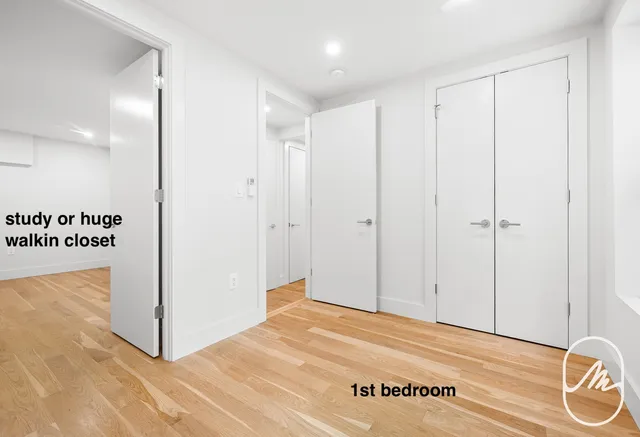 a view of a livingroom with an empty space