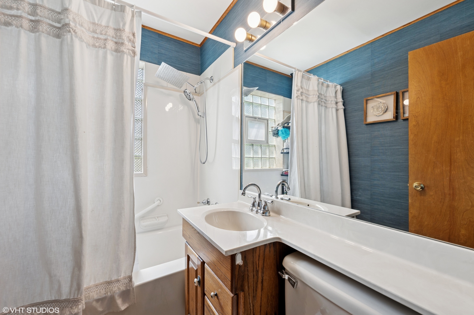 8301 North Waukegan Road Niles, IL 60714 - Photo 13 of 20 Gallery Image 13