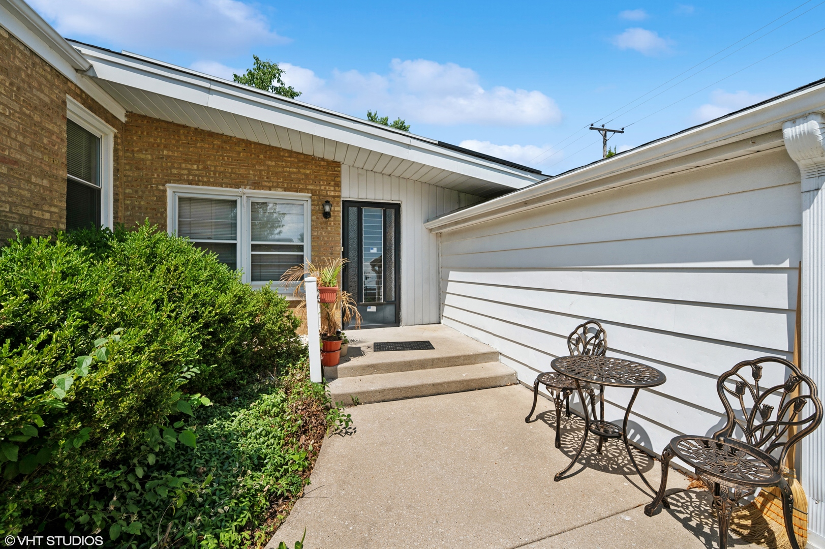 8301 North Waukegan Road Niles, IL 60714 - Photo 2 of 20 Gallery Image 2