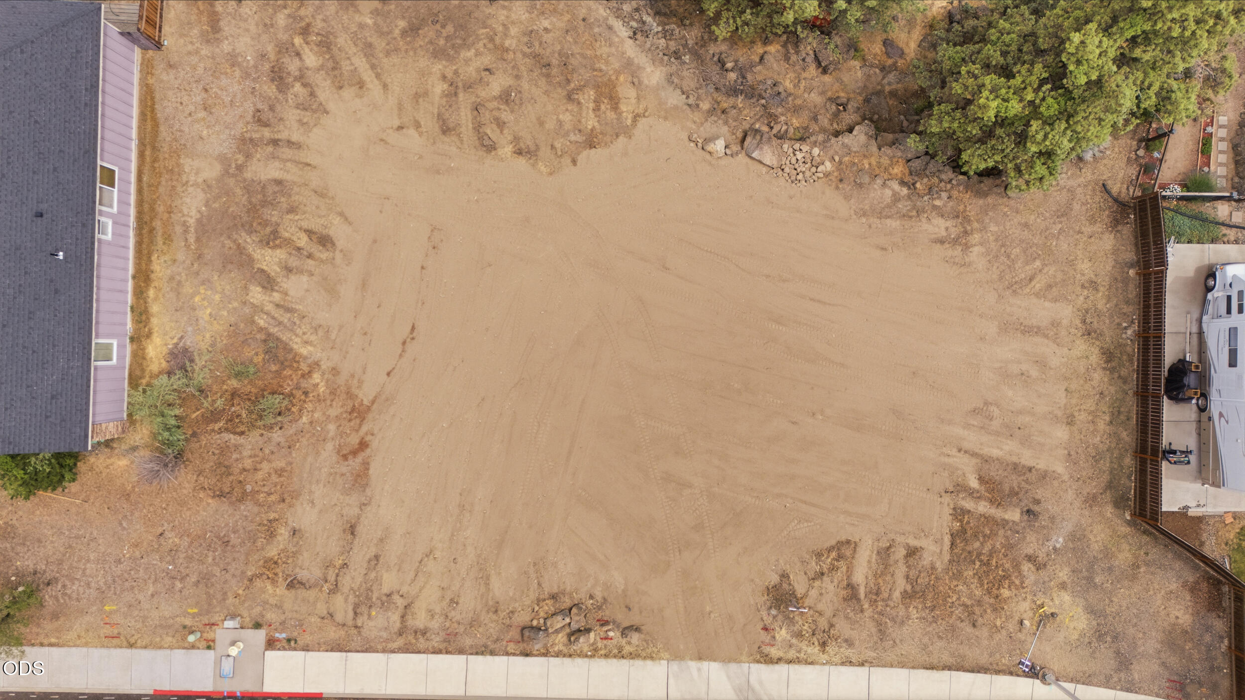 320 Northwest 16th Place Redmond, OR 97756 - Photo 8 of 14