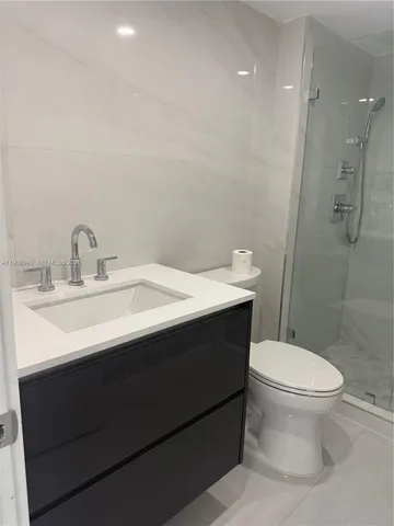 $3,500 | 3675 North Country Club Drive, Unit 2606, Aventura, FL 33180