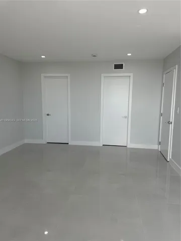 $3,500 | 3675 North Country Club Drive, Unit 2606, Aventura, FL 33180