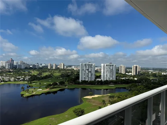 $3,500 | 3675 North Country Club Drive, Unit 2606, Aventura, FL 33180