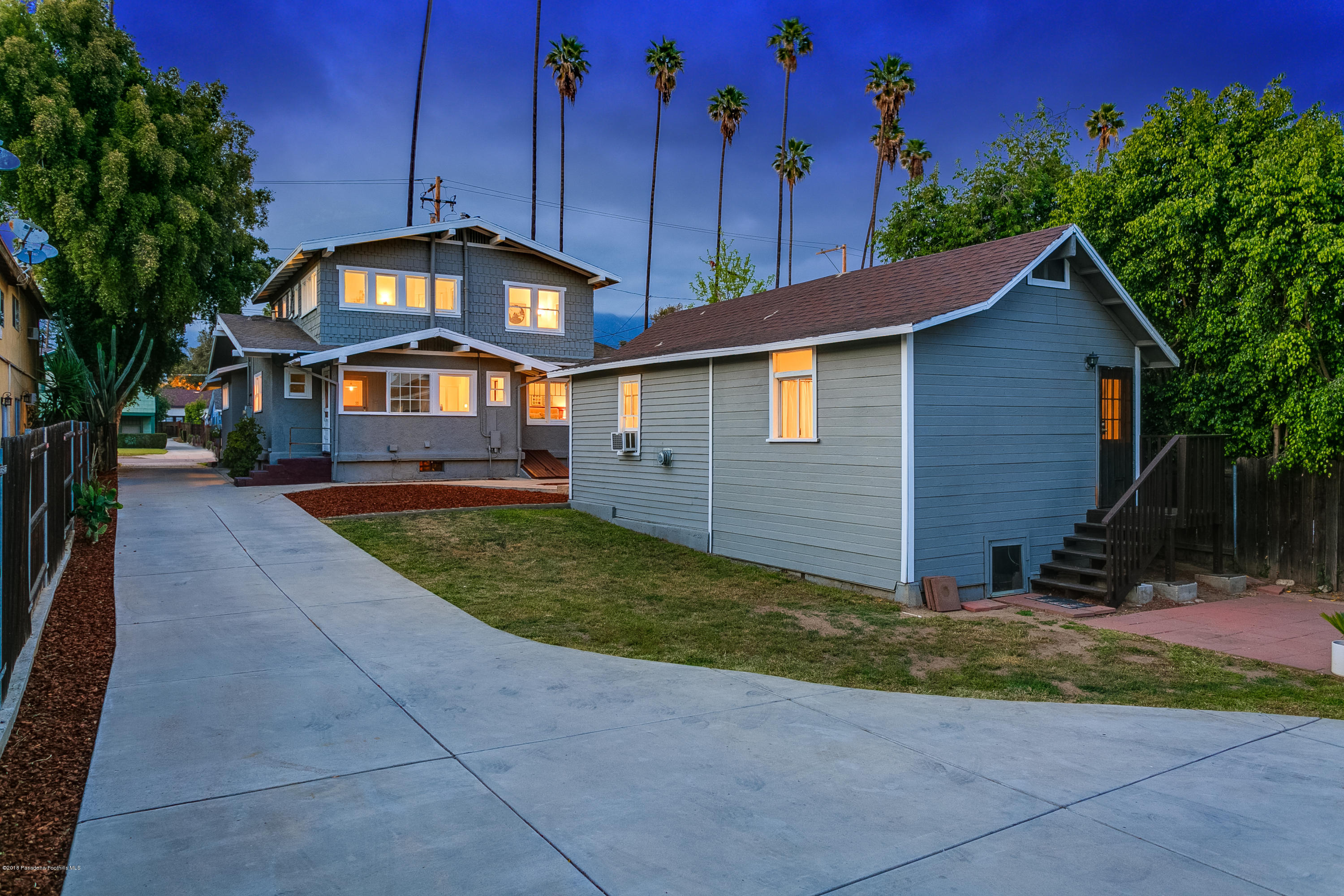 702 Earlham Street Pasadena, CA 91101 - Photo 40 of 41 700-702 Earlham St-009