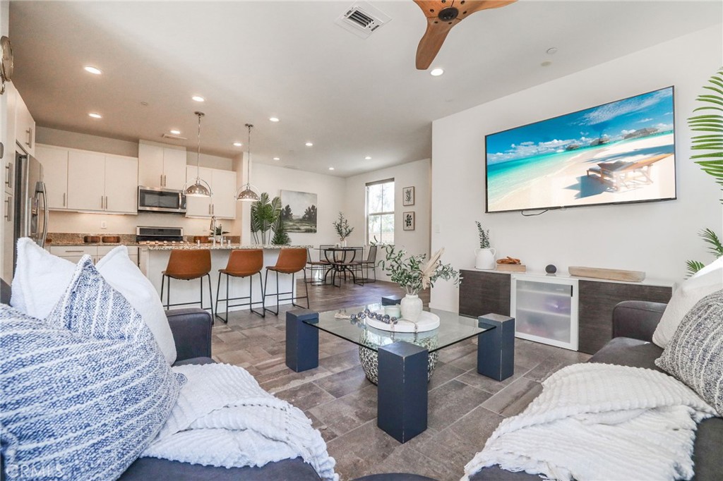 116 Agave Lake Forest, CA 92630 - Photo 12 of 35