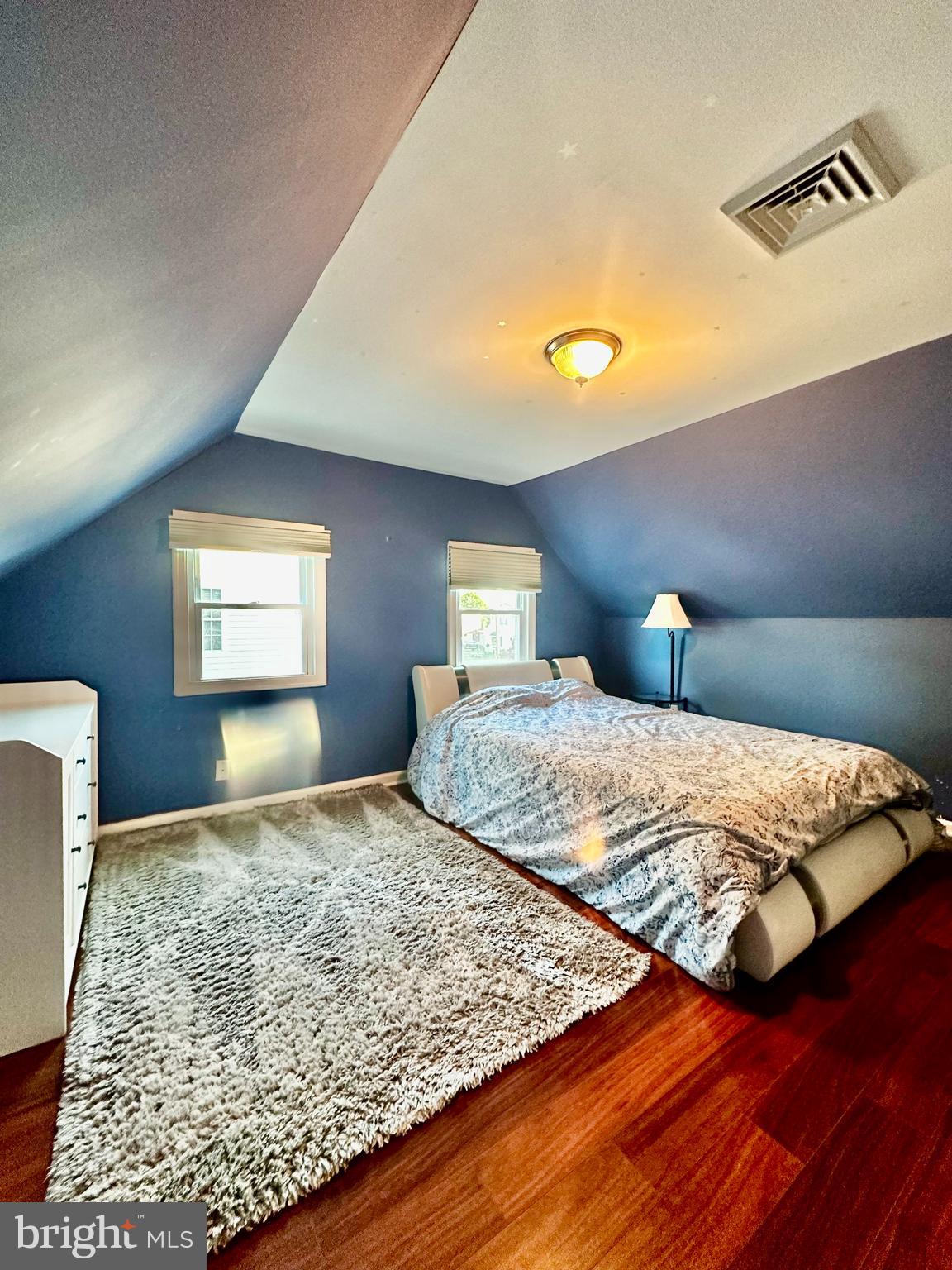 9229 Andover Road Philadelphia, PA 19114 - Photo 15 of 21 Beautiful large 2nd floor bedroom