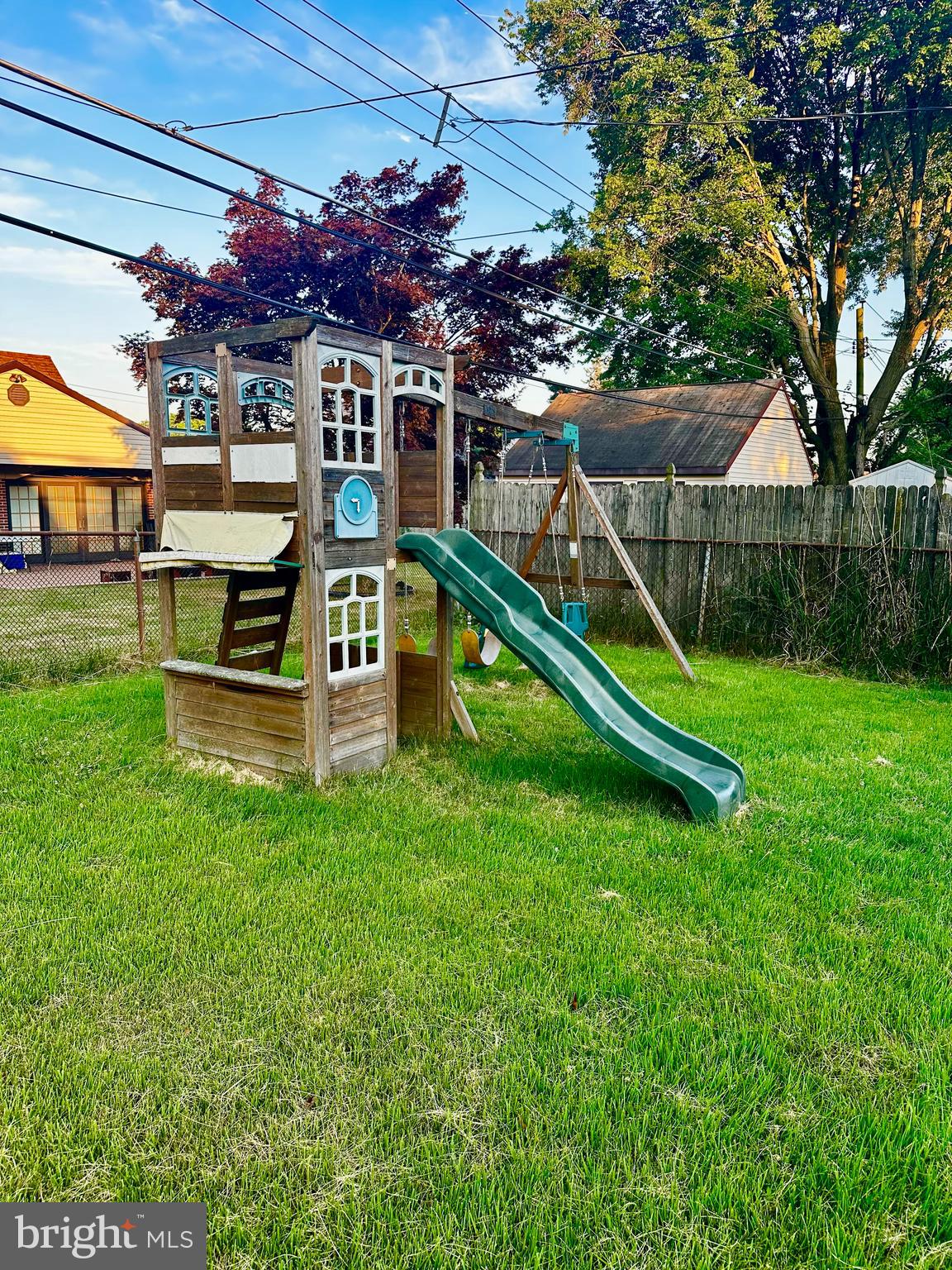 9229 Andover Road Philadelphia, PA 19114 - Photo 20 of 21 Pay ground