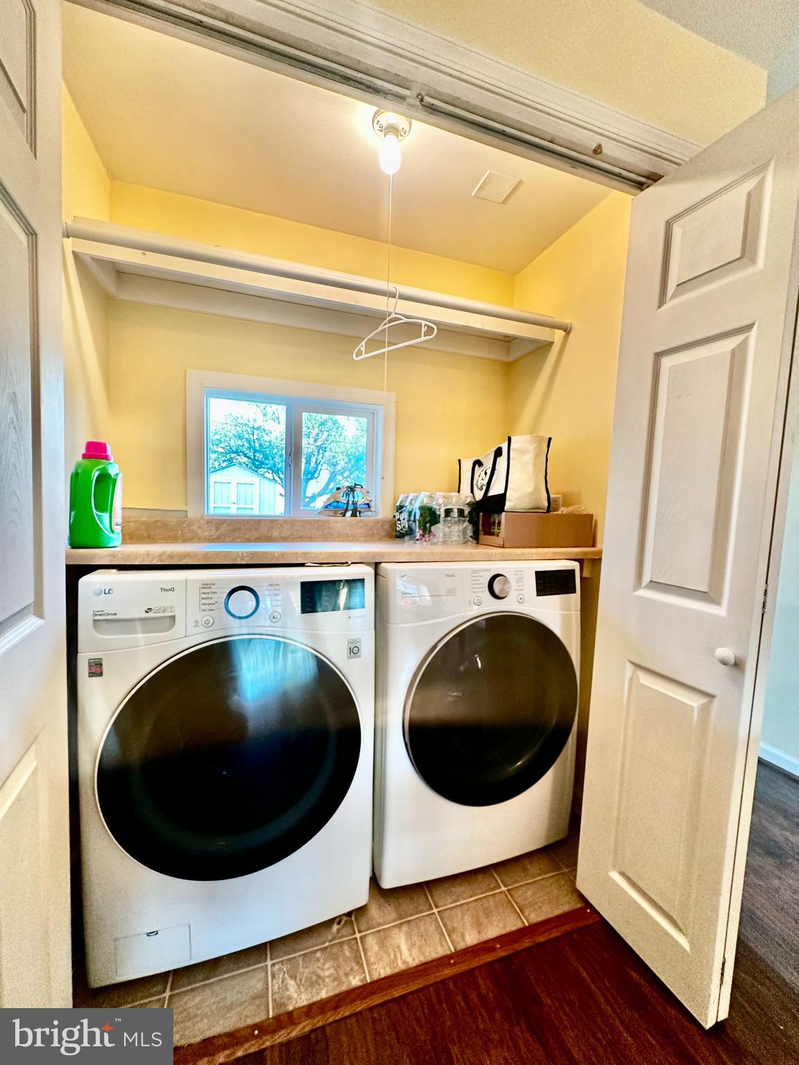 9229 Andover Road Philadelphia, PA 19114 - Photo 6 of 21 Convenient Laundry room