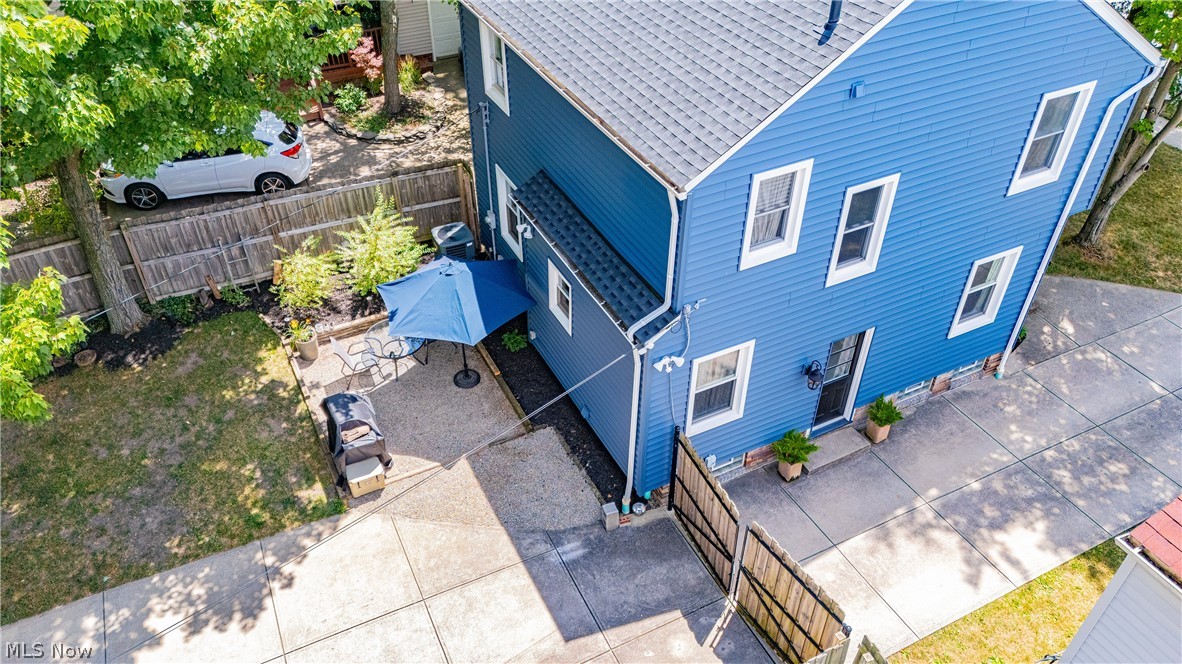 9630 Snow Road Cleveland, OH 44130 - Photo 6 of 31 Drone / aerial view