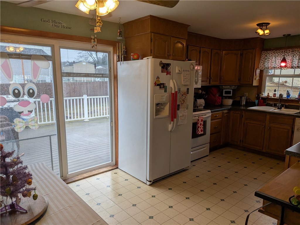 18 Noella Avenue Coventry, RI 02816 - Photo 13 of 32