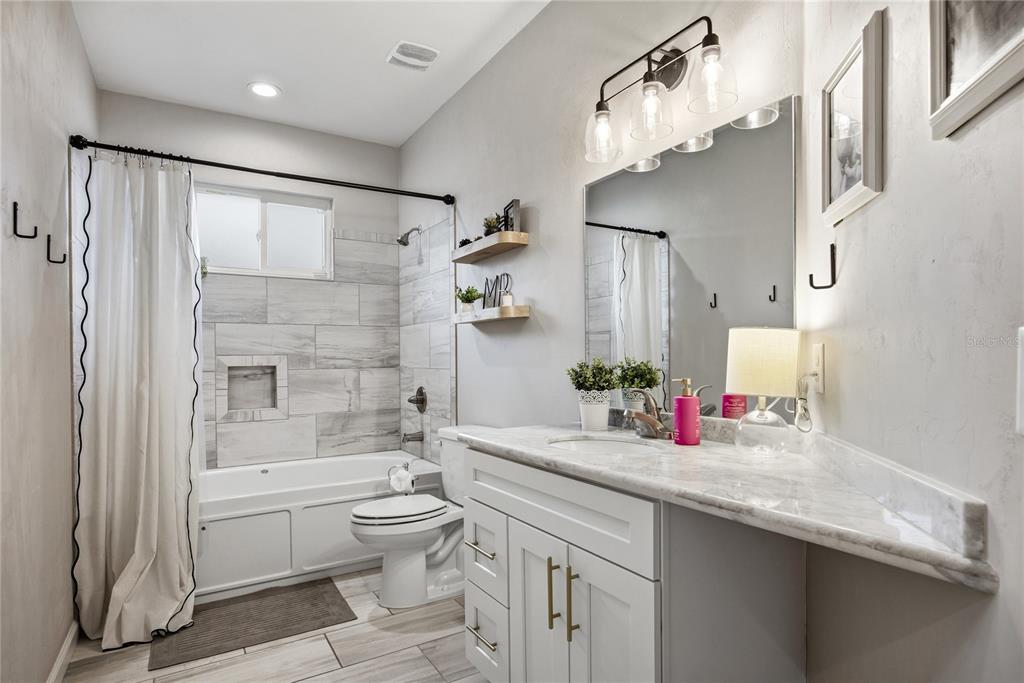 11983 Northwest 15th Road Gainesville, FL 32606 - Photo 32 of 44