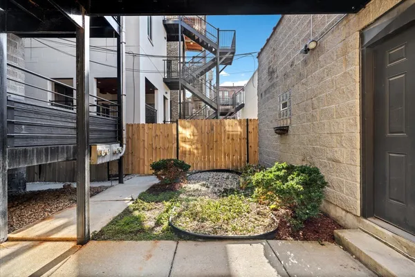 $5,500 | 1018 North Hermitage Avenue, Unit 1, Chicago, IL 60622