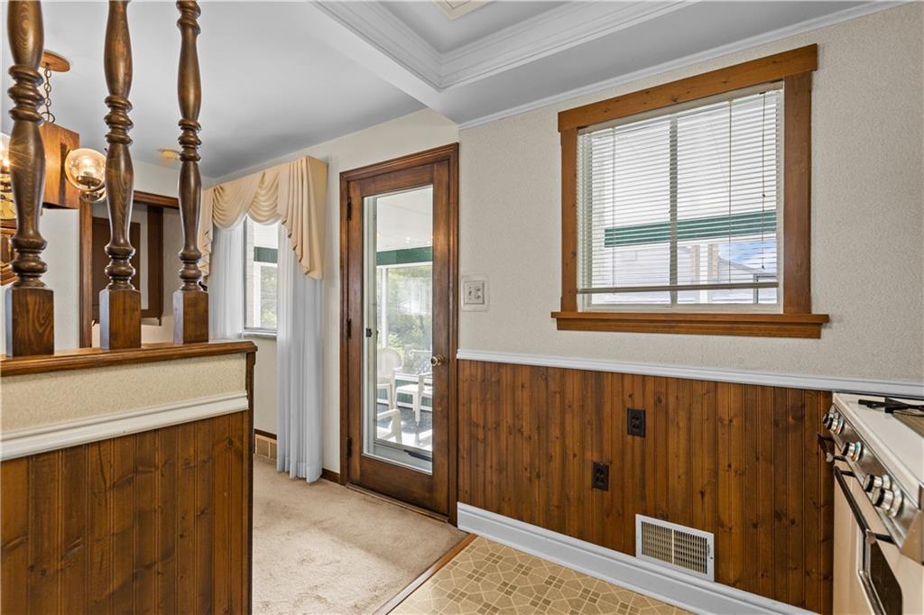 4946 Doyle Road Pittsburgh, PA 15227 - Photo 11 of 28 Gallery Image 11
