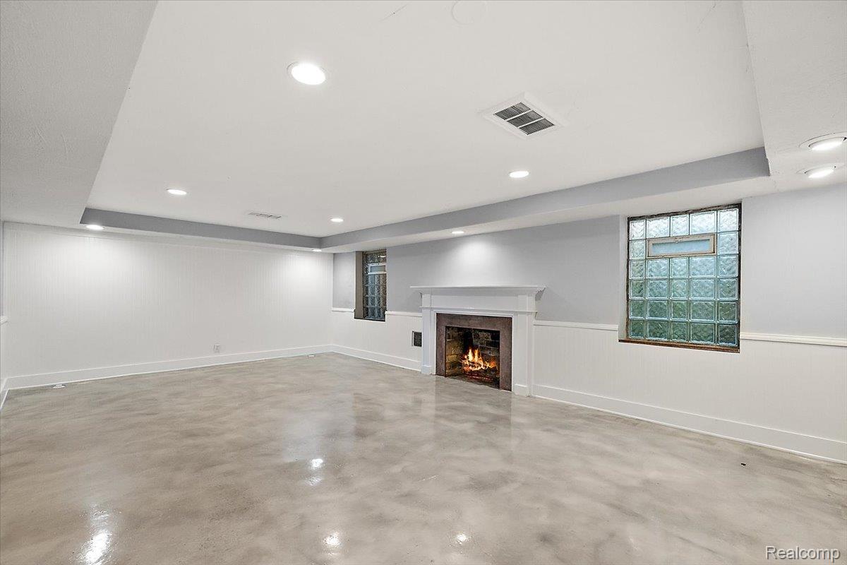 1051 Devonshire Road Grosse Pointe, MI 48230 - Photo 75 of 99 113-1051 Devonshire-112.jpg