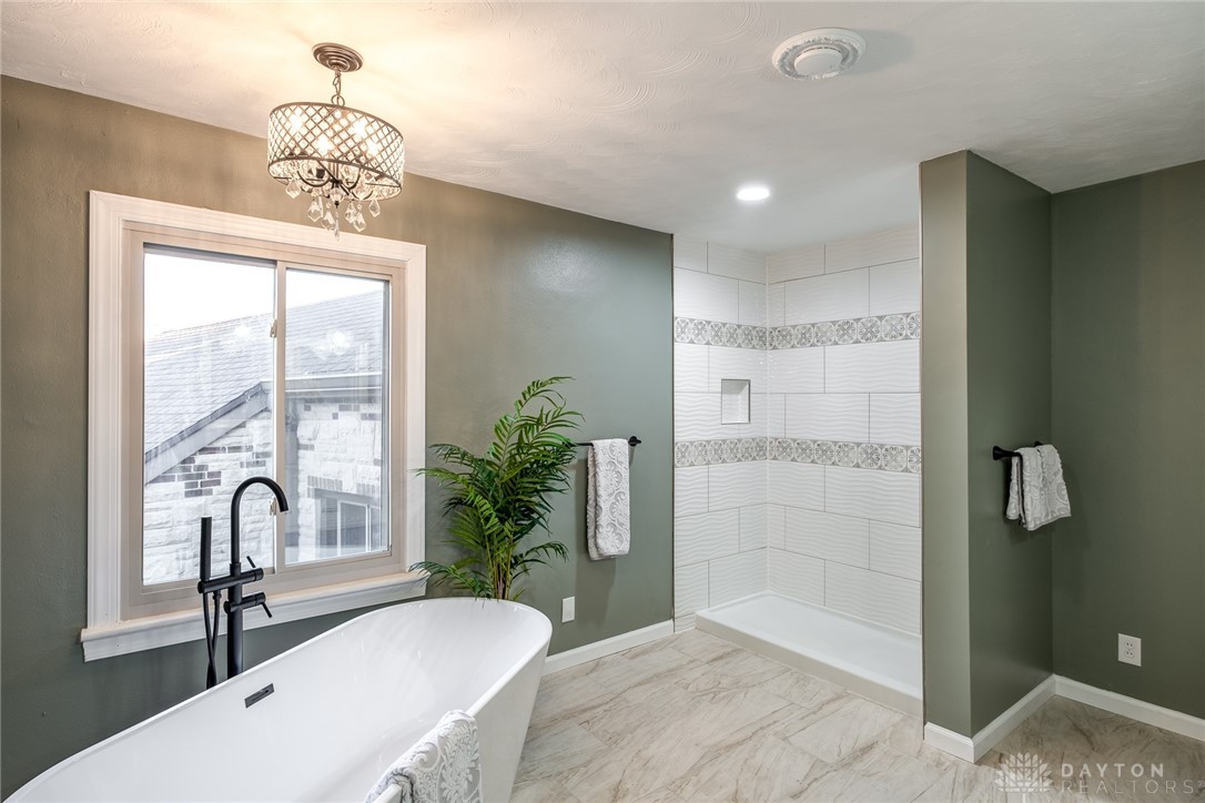 8956 Adams Road Dayton, OH 45424 - Photo 23 of 45 Gallery Image 23
