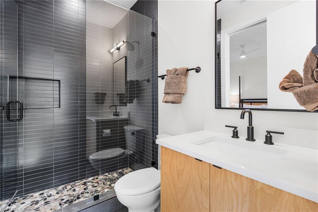 591 93rd Avenue North Naples, FL 34108 - Photo 21 of 35